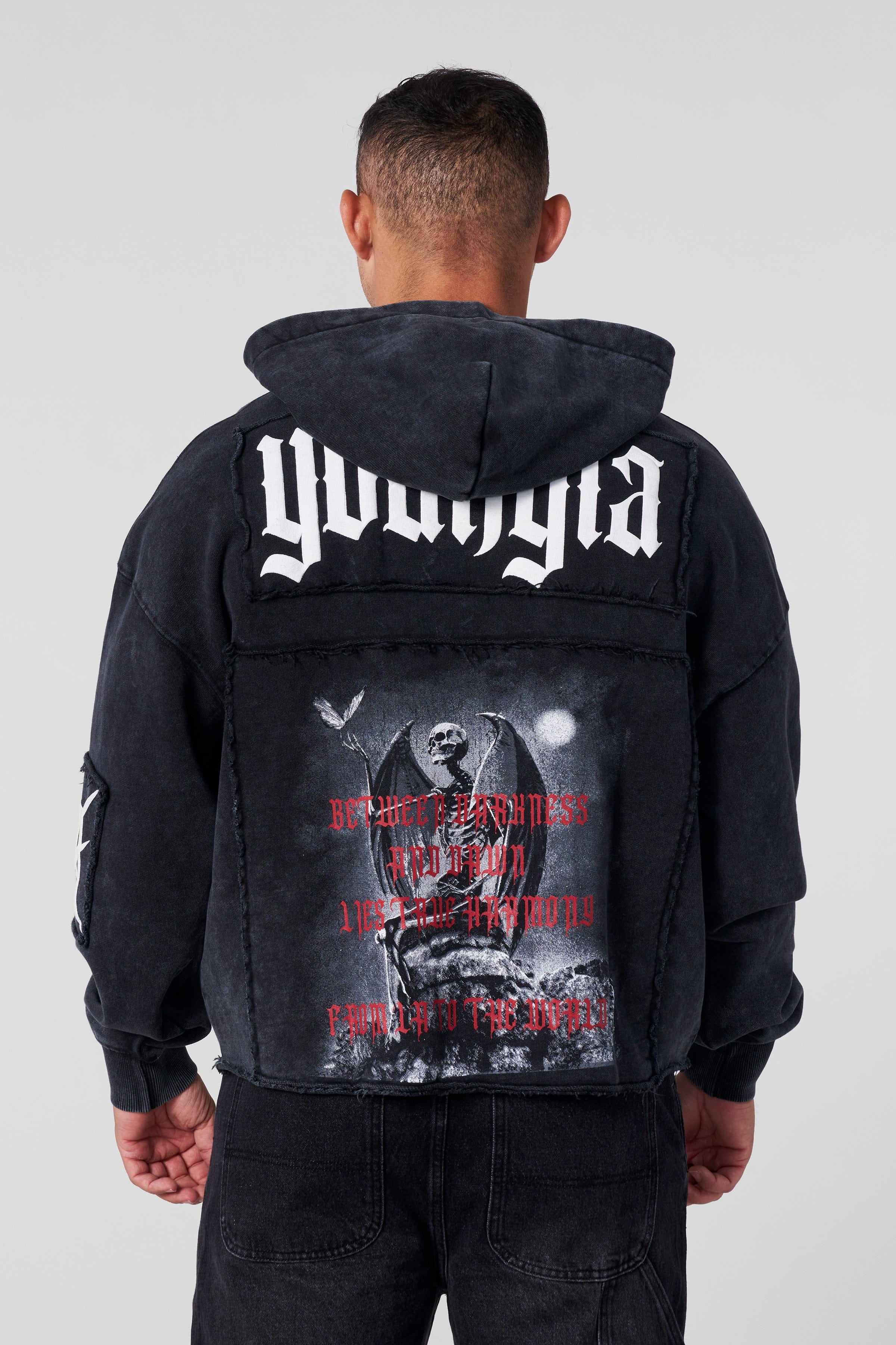 5025 - Patch Hoodie